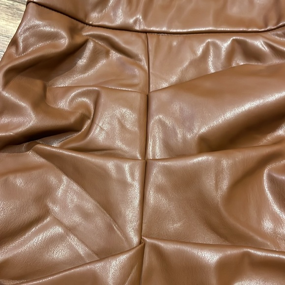 Kate Kasin Women's Faux Leather Mini Skirts Front Slit Ruched A-Line High Waist - Picture 3 of 8